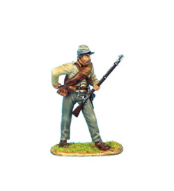 Confederate Infantry Standing Loading